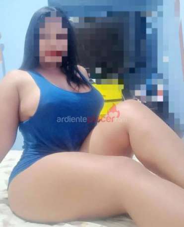 Alejandra 28 años Latina